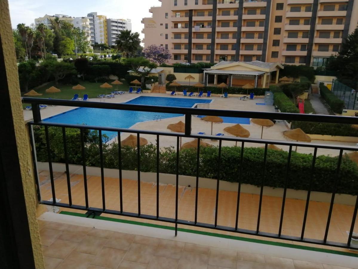 Apartament Club Amarilis,alex&mila Da Rocha